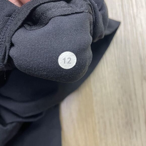 Lululemon Pants Womens 12 Black Wunder Under Crop Capri Leggings Yoga Workout - Picture 6 of 9